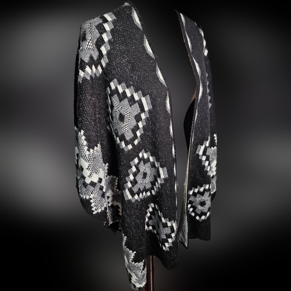 Black and White Geometric Reversible Poncho, Ruana, Shall Wrap Black Grey White - Picture 2 of 7